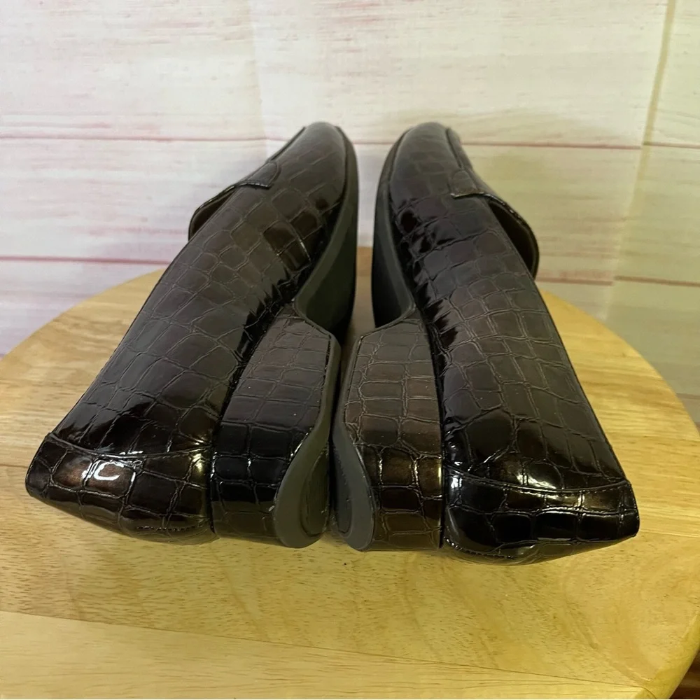 Ann Klein iflex Kamden Brown Croc Print‎ Flat Loafers Size 7.5